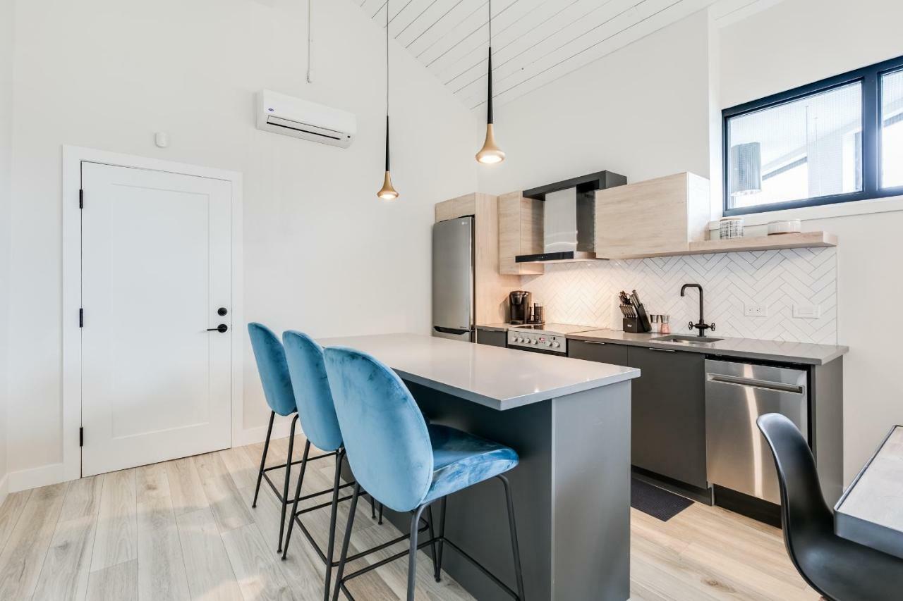 Complexe La Voute By Kasania Condo 203 Laval Exterior photo