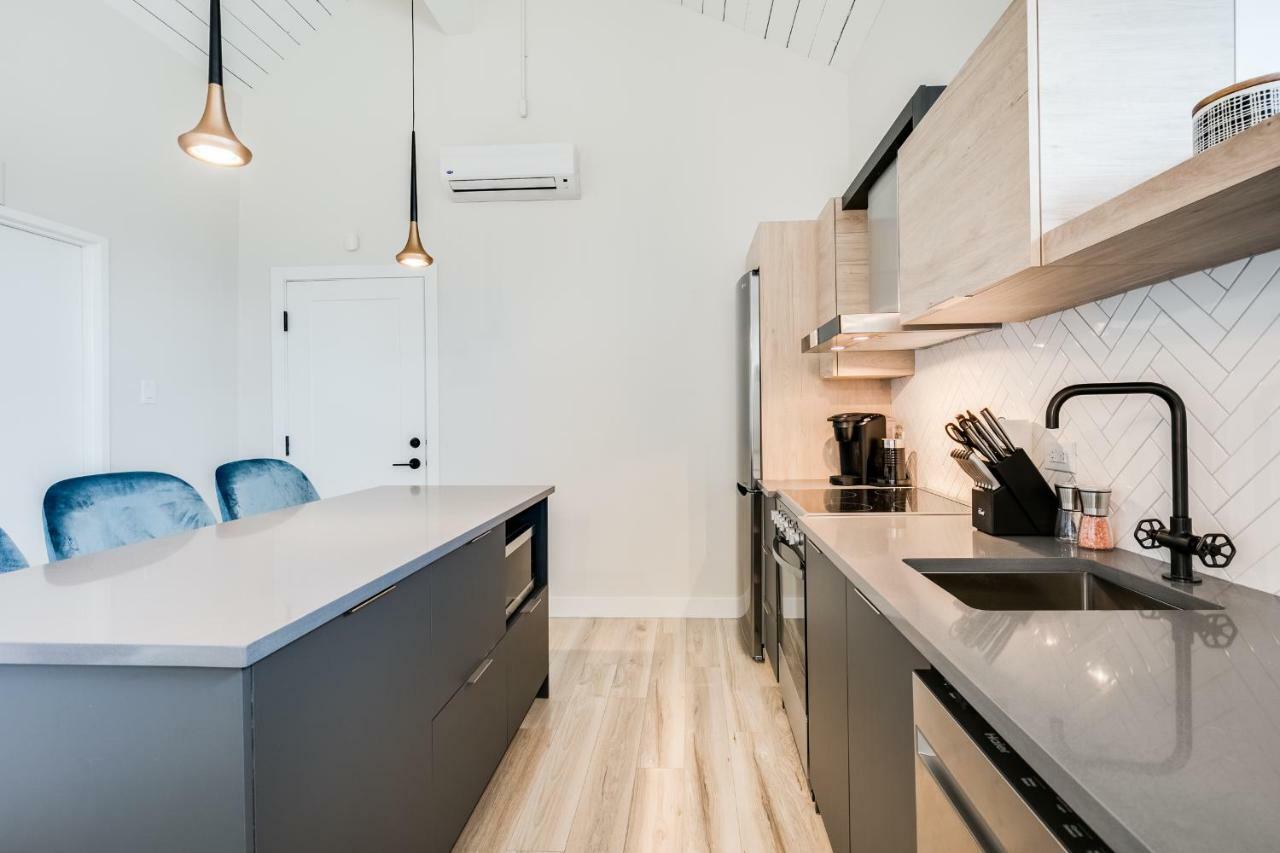 Complexe La Voute By Kasania Condo 203 Laval Exterior photo